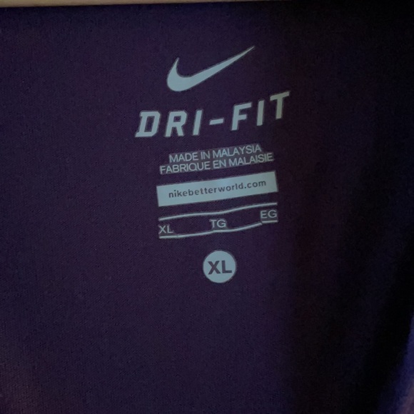 Nike Dry Fit Pullover - Picture 6 of 9